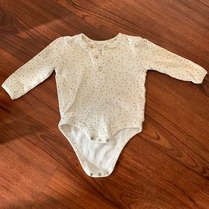 Pehr organic cotton star patterned onesie- size 3-6 months